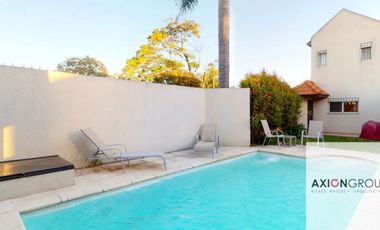 Casa en venta c/ cochera en La Plata