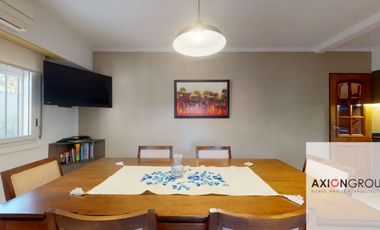 Casa en venta c/ cochera en La Plata