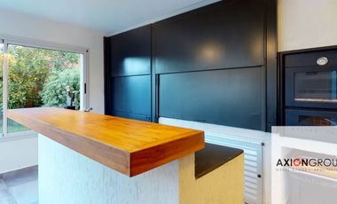 Casa en venta c/ cochera en La Plata