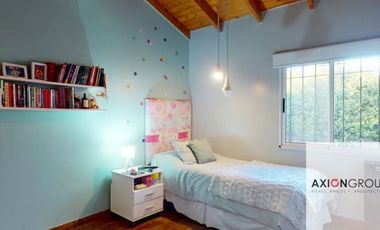 Casa en venta c/ cochera en La Plata