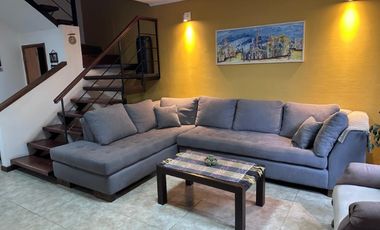 Dúplex en Venta en Villa Primera