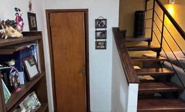 Dúplex en Venta en Villa Primera