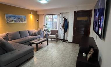 Dúplex en Venta en Villa Primera