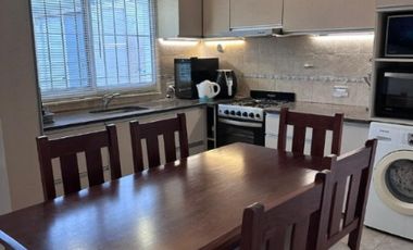 Dúplex en Venta en Villa Primera