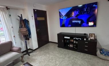 Dúplex en Venta en Villa Primera