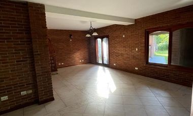 Chalet en alquiler en El Carmencito