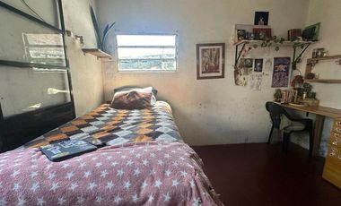 CASA 4 AMBIENTES EN VENTA EN DON BOSCO CON JARDIN