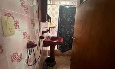 CASA 4 AMBIENTES EN VENTA EN DON BOSCO CON JARDIN