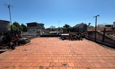 CASA 4 AMBIENTES EN VENTA EN DON BOSCO CON JARDIN