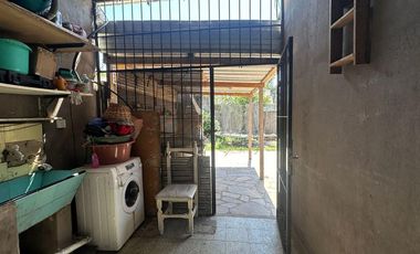 CASA 4 AMBIENTES EN VENTA EN DON BOSCO CON JARDIN