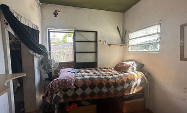 CASA 4 AMBIENTES EN VENTA EN DON BOSCO CON JARDIN