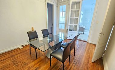 Venta Oficina 5 ambientes frente al Teatro Colón