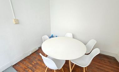 Venta Oficina 5 ambientes frente al Teatro Colón