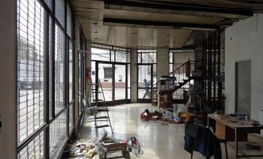 Depósito de 350 m2. -   Barracas- VENTA.