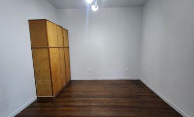 Casa 4 ambientes con patio y terraza a reciclar