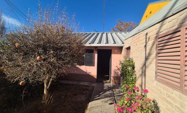Casa en  venta 2 dorm. General Roca, Río Negro