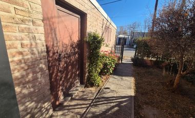 Casa en  venta 2 dorm. General Roca, Río Negro