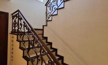 Casa de categoria en Abril Club de Campo