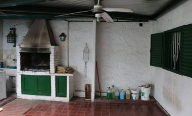 Casa en venta en Barrio Kennedy