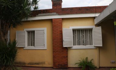 Casa en venta en Barrio Kennedy