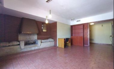 Galpón mas casa de 3 Dormitorios - Rosario