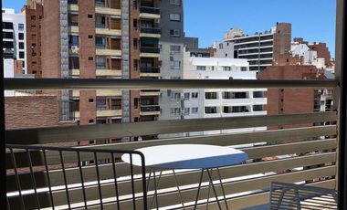 Lindísimo estudio con balcón cerca Guemes