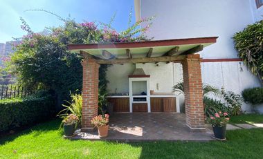 CASA EN VENTA EN LOMAS ANAHUAC! CALLE CERRADA CON SEGURIDAD