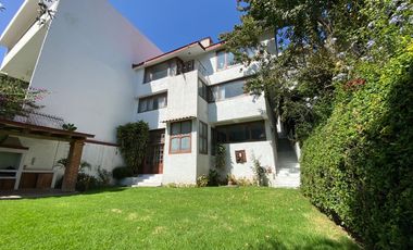 CASA EN VENTA EN LOMAS ANAHUAC! CALLE CERRADA CON SEGURIDAD