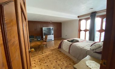 CASA EN VENTA EN LOMAS ANAHUAC! CALLE CERRADA CON SEGURIDAD