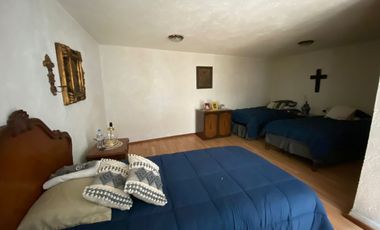 CASA EN VENTA EN LOMAS ANAHUAC! CALLE CERRADA CON SEGURIDAD