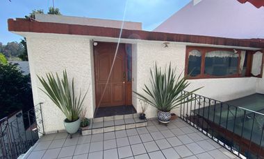 CASA EN VENTA EN LOMAS ANAHUAC! CALLE CERRADA CON SEGURIDAD
