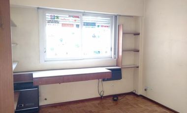 Av. Almirante Brown N° 2443, 2°A