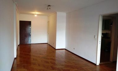 Av. Almirante Brown N° 2443, 2°A