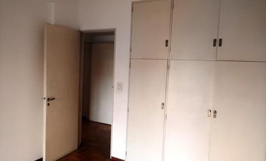 Av. Almirante Brown N° 2443, 2°A