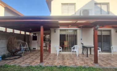 VENDE HERMOSA CASA EN SECTOR EL POLO DE MACHALI