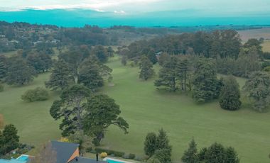 Venta, chalet 4 ambientes frente al golf, Sierra de los padres