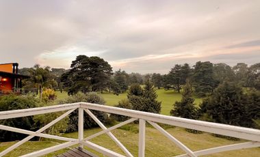 Venta, chalet 4 ambientes frente al golf, Sierra de los padres