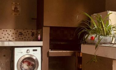 Casa en venta - 2 Dormitorios 2 Baños - La Plata