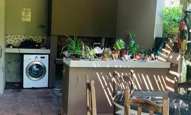 Casa en venta - 2 Dormitorios 2 Baños - La Plata