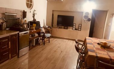 Casa en venta - 2 Dormitorios 2 Baños - La Plata