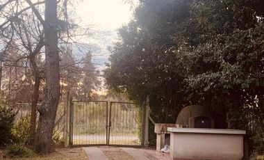 Casa en venta - 2 Dormitorios 2 Baños - La Plata