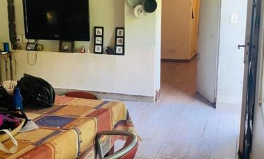 Casa en venta - 2 Dormitorios 2 Baños - La Plata