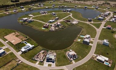 Terreno en venta - 818mts2 - Villalobos, Pueblos del Plata