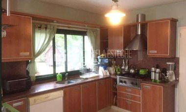 D. Esteche Realty & Home.  Villa Olivos Casa Classica