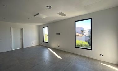 casa  en  venta en barrio san marco, Villanueva,  tigre