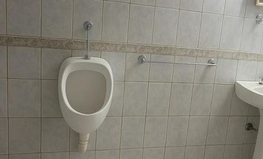 Casa en venta - 3 Dormitorios 2 Baños - Lomas de Zamora