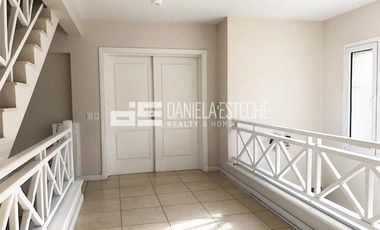 Daniela Esteche Realty & Home. Venta Propiedad en Villa Olivos