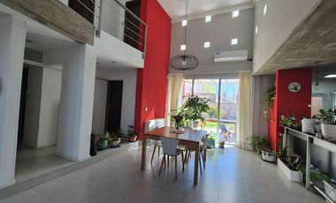 Casa 3 dorm. Zona IUPA, General Roca