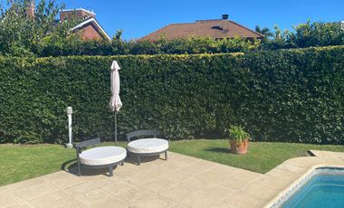 Casa en venta  Campo Chico Country Club, 4 ambientes, pileta doble lote