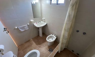 Casa en Monte Grande - 2 o 3 dormitorios - Pileta - APTO CREDITO